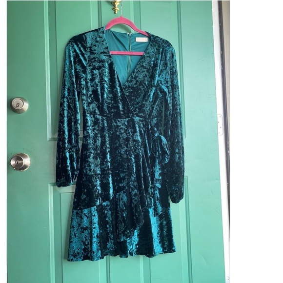 Alter’d State size medium crushed velvet green dress - Picture 1 of 6
